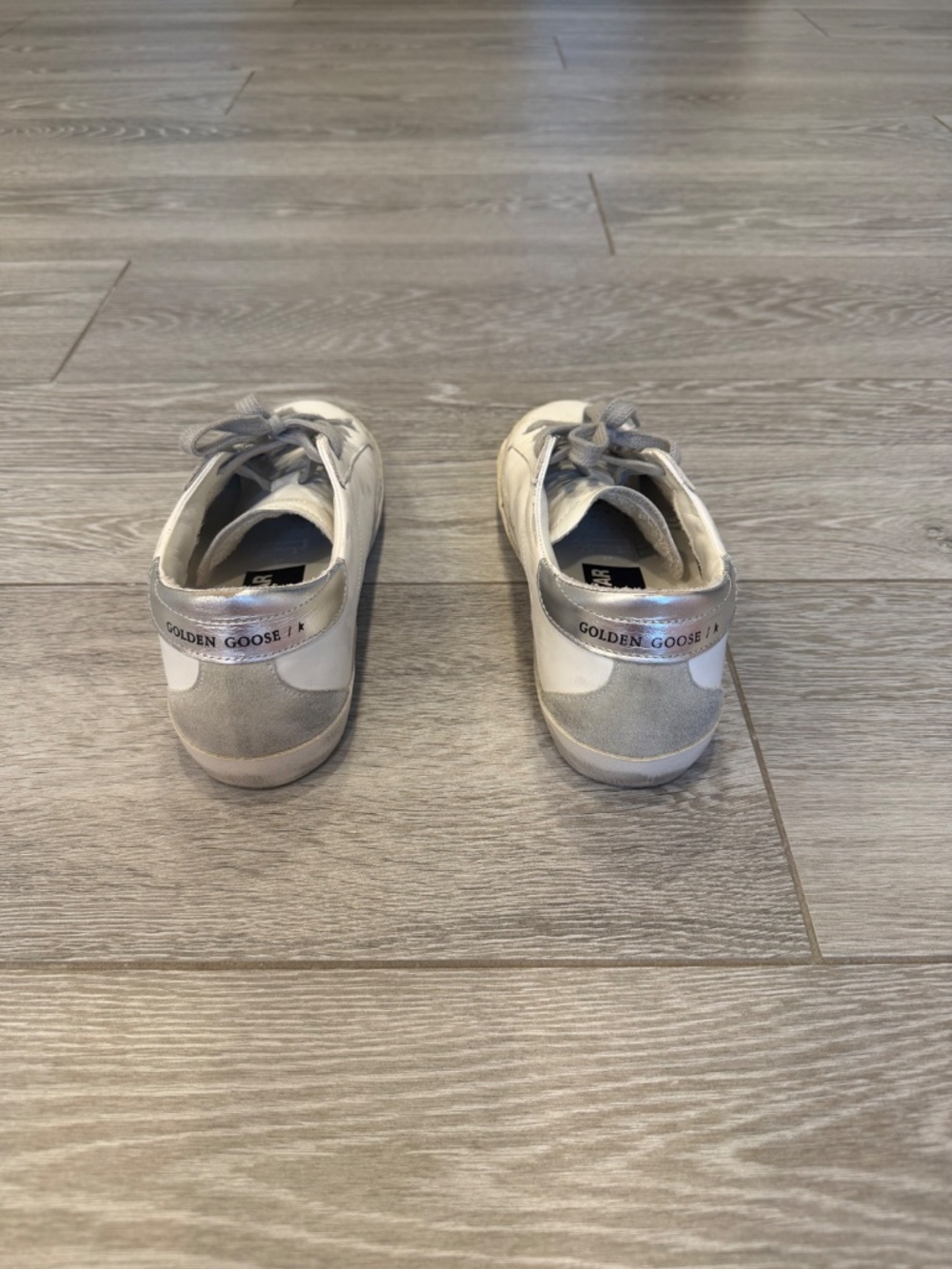 Women’s Golden Goose Sneaker Size 37 - Picture 3 of 6
